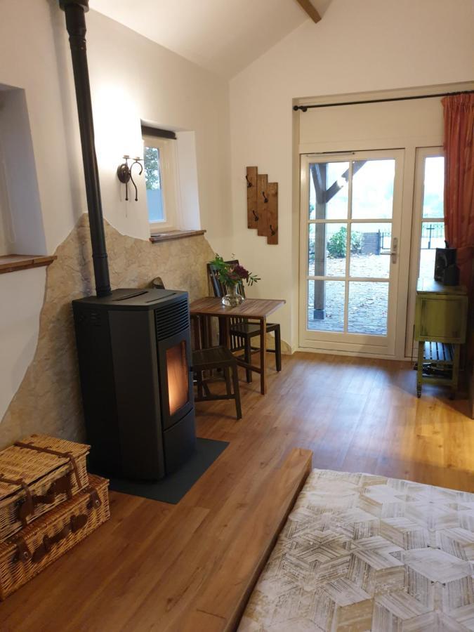 The Walnut Tree Bed and Breakfast Hellevoetsluis Exteriör bild
